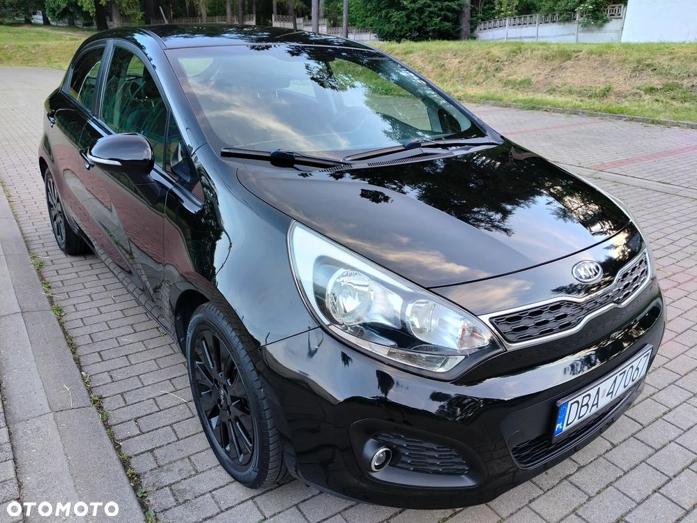 Kia Rio 1.2 Dream Team Edition - 4