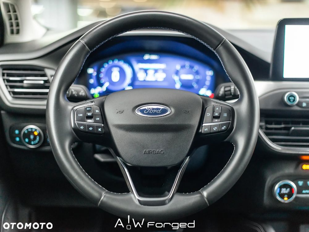 Ford Focus 2.0 EcoBlue Titanium - 16