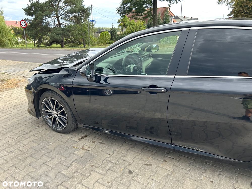 Toyota Camry - 28