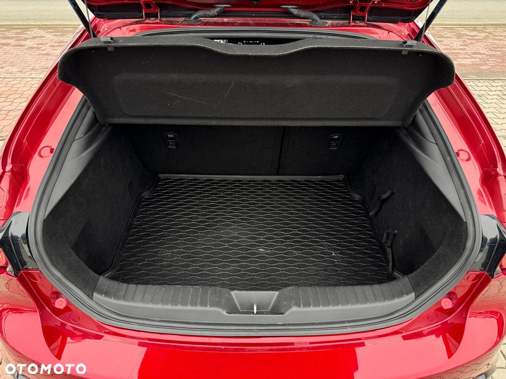 Mazda 3 SKYACTIV-D 1.8 - 12