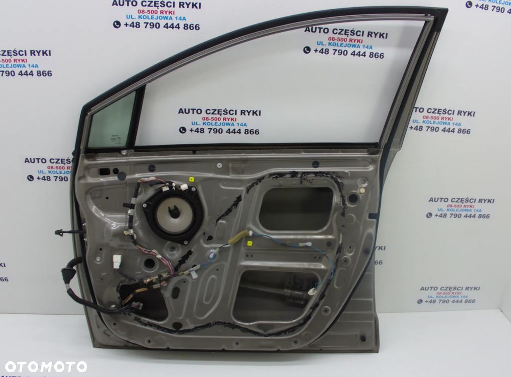 Toyota Corolla Verso II 4S0 drzwi prawe przód przednie pasażera - 4