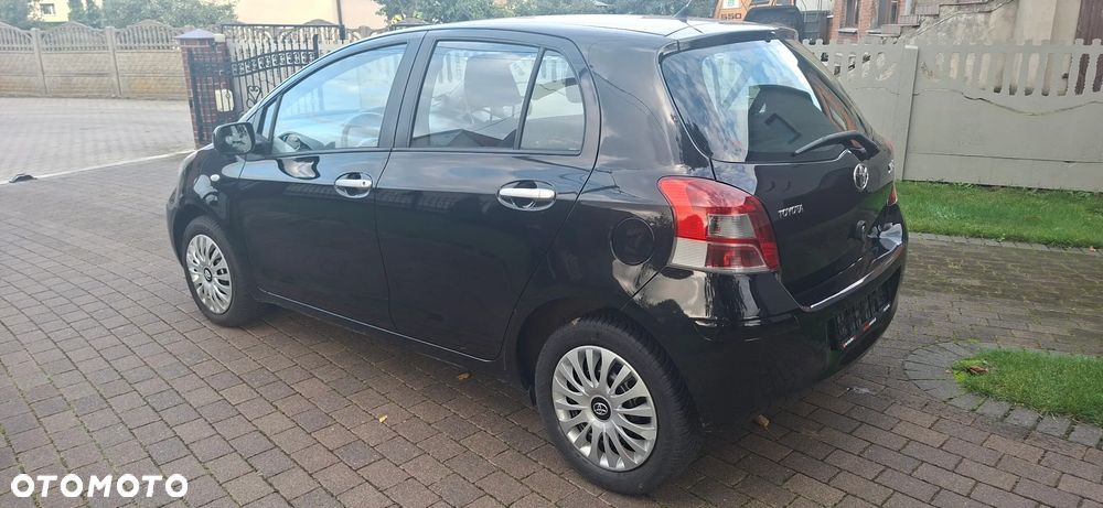 Toyota Yaris 1.0 Entry EU5 - 36