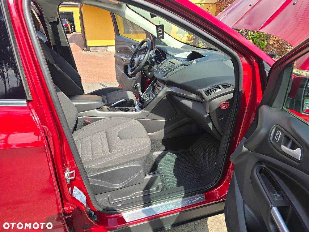Ford Kuga - 20