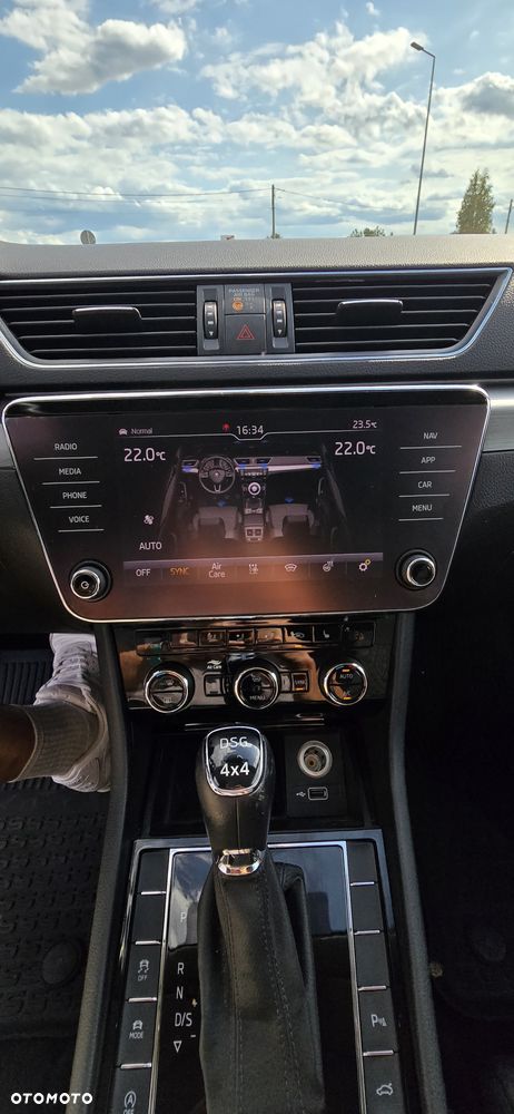 Skoda Superb 2.0 TDI 4x4 Style DSG - 13
