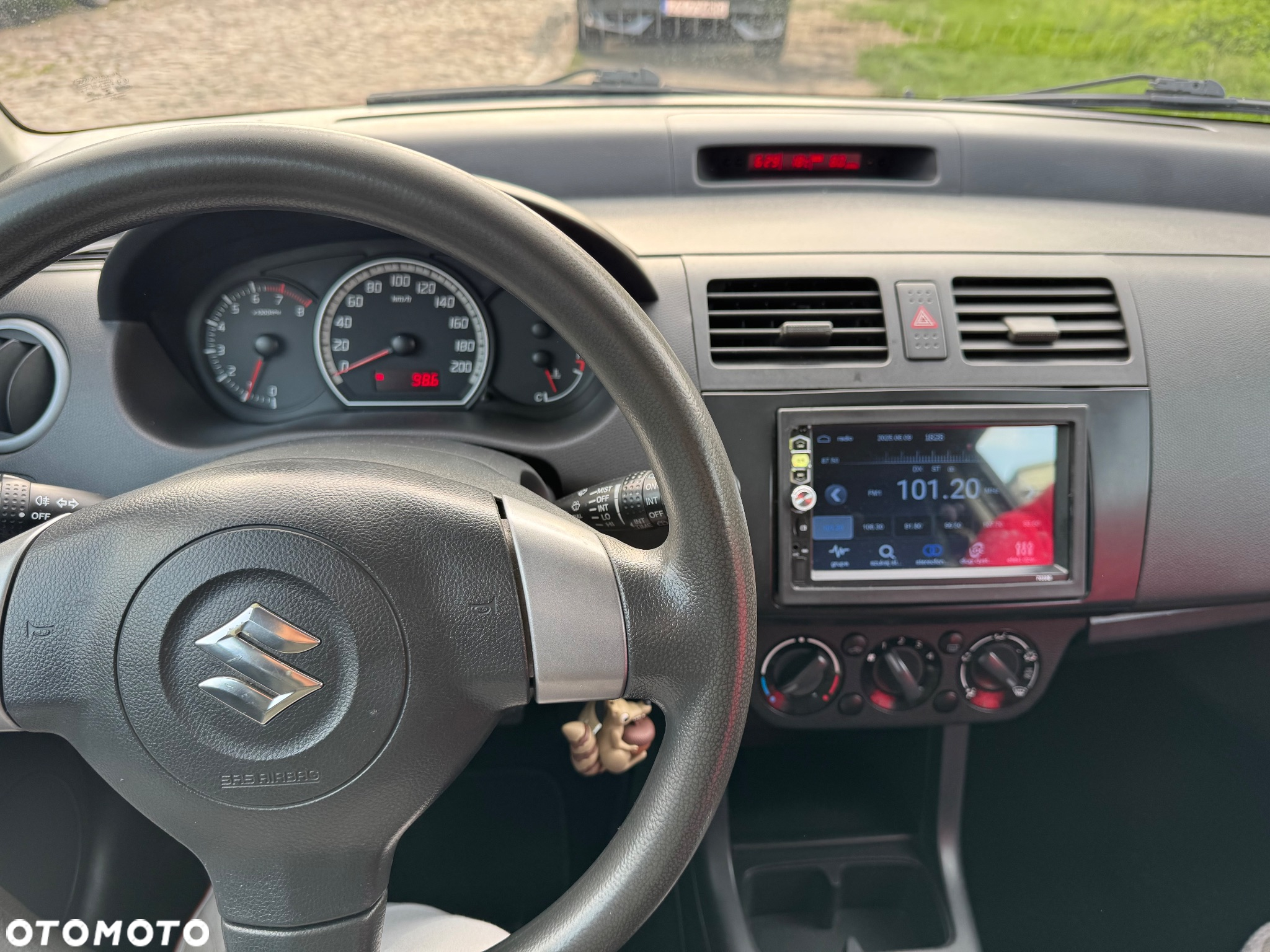 Suzuki Swift - 7