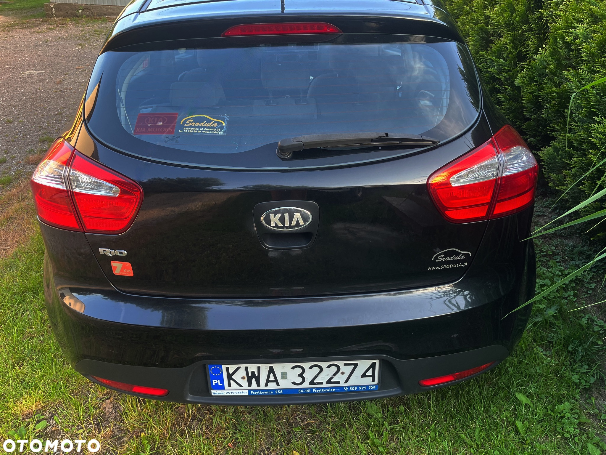 Kia Rio - 4