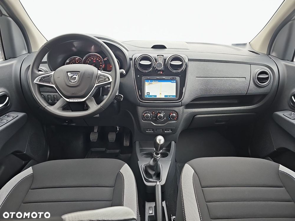 Dacia Lodgy 1.5 Blue dCi Stepway S&S - 24
