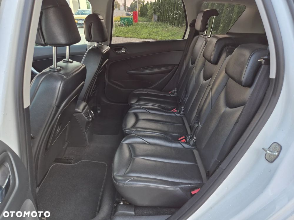 Peugeot 308 - 25
