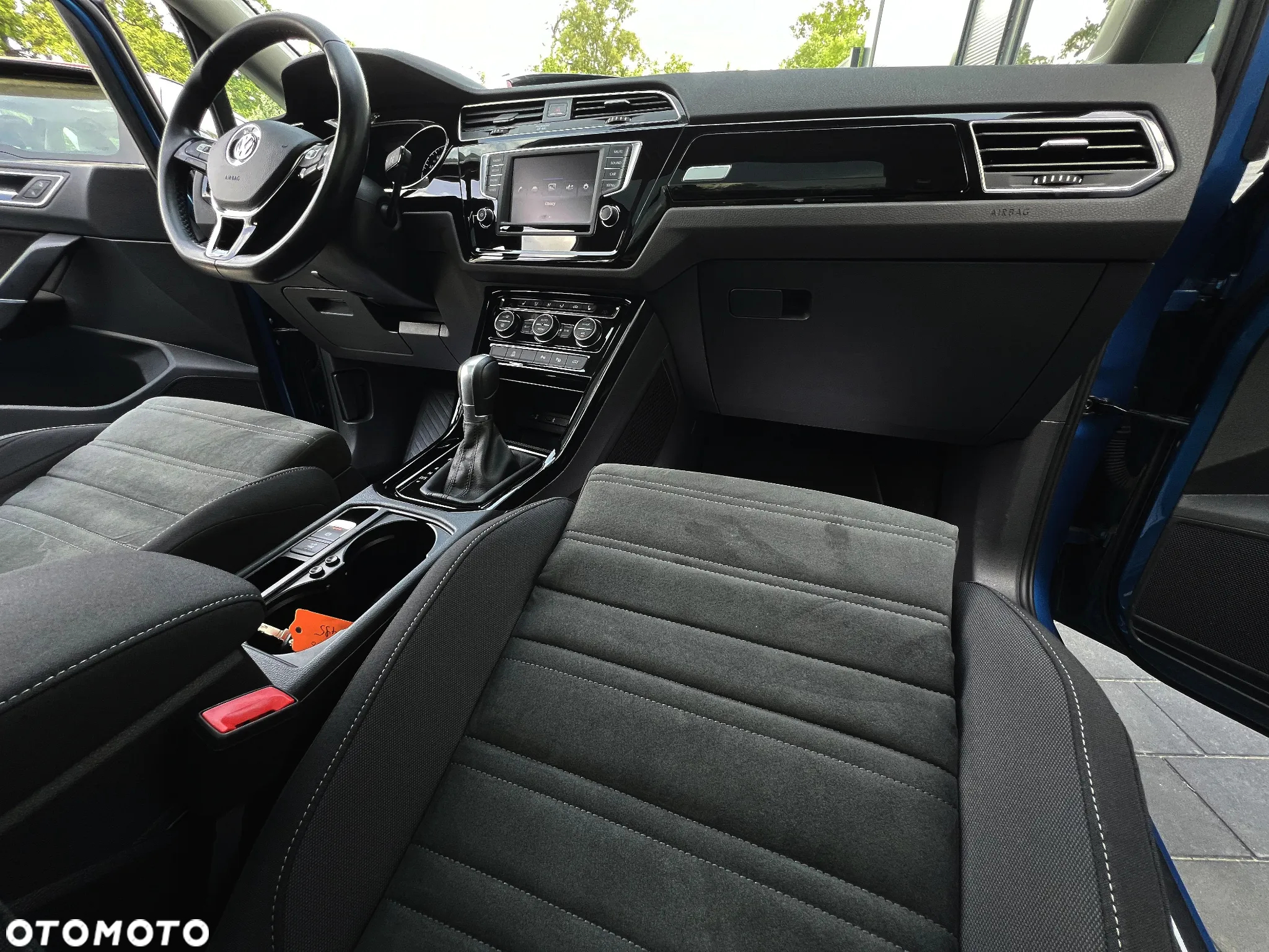 Volkswagen Touran 2.0 TDI BMT Highline DSG - 14