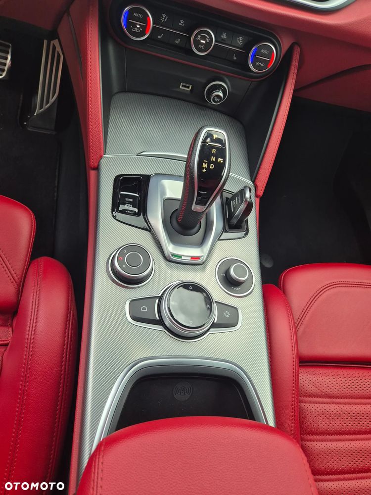 Alfa Romeo Stelvio 2.0 Turbo Veloce Q4 - 15