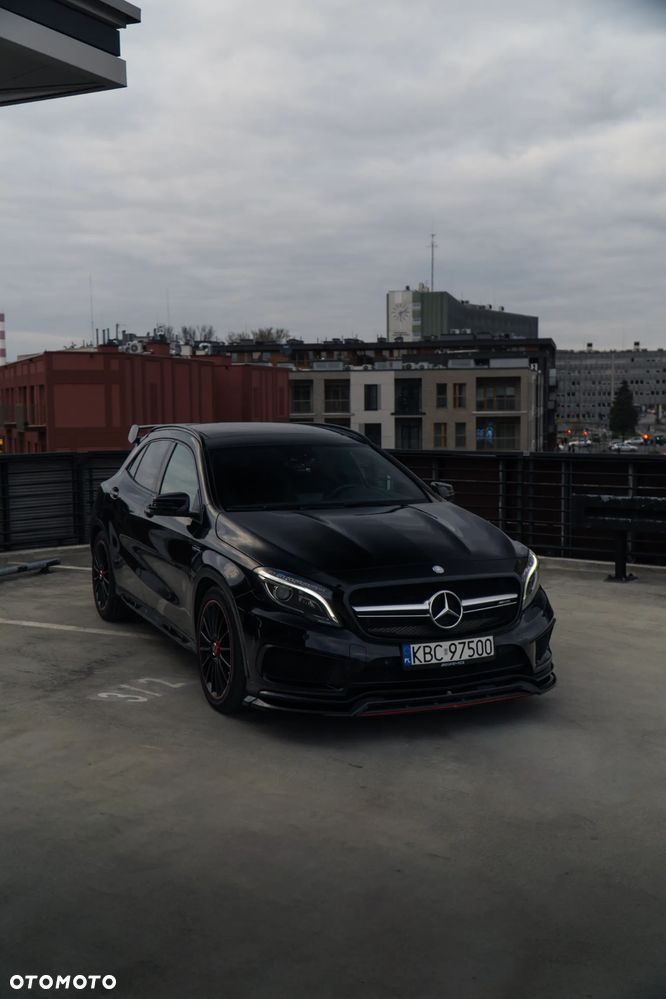 Mercedes-Benz GLA 45 AMG 4-Matic - 9