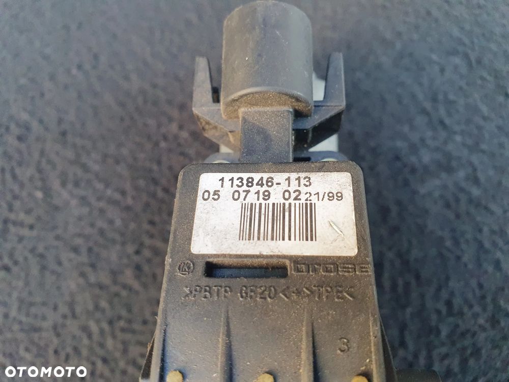 AUDI A4 B5 SILNICZEK PODNOSZENIA SZYBY PRAWY PRZÓD 8D0959802D 113846-113 BROSE POSIADAM 3SZT - 8