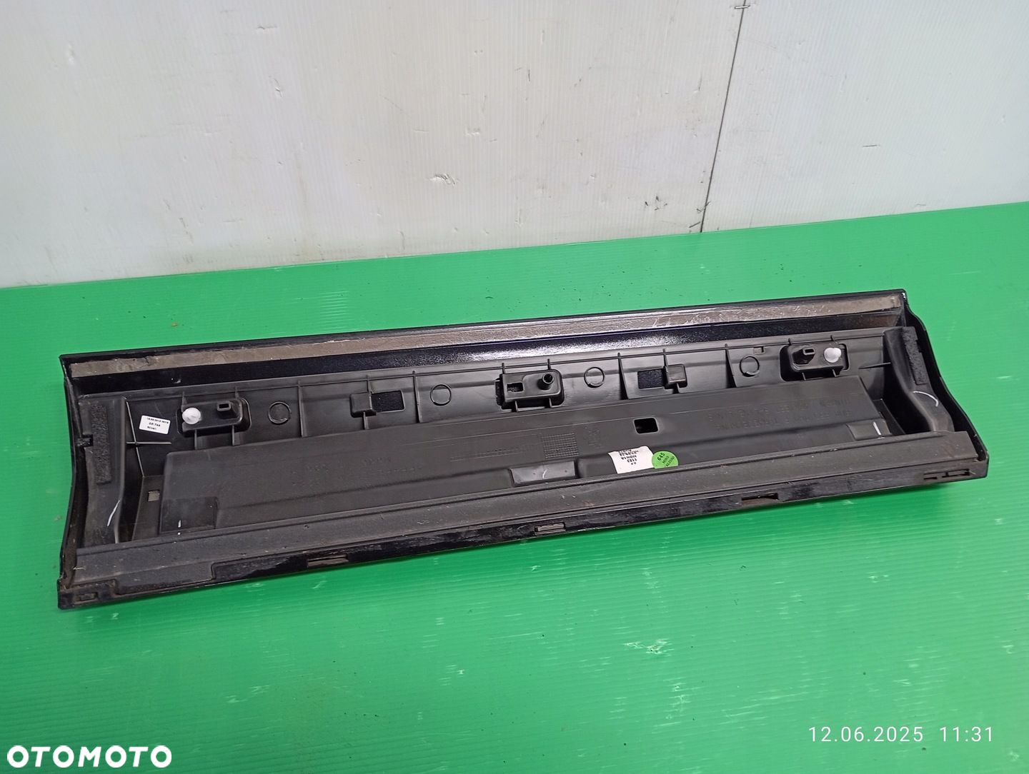 AUDI Q3 8U 11-14 LISTWA DRZWI LEWY TYŁ S-LINE 8U0853969 - 3