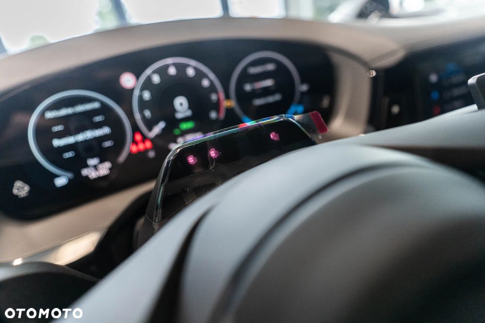 Porsche Panamera 4 E-Hybrid PHEV - 21