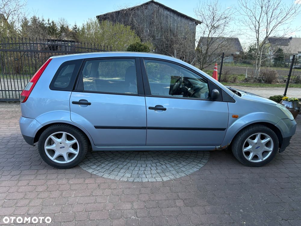 Ford Fiesta - 8