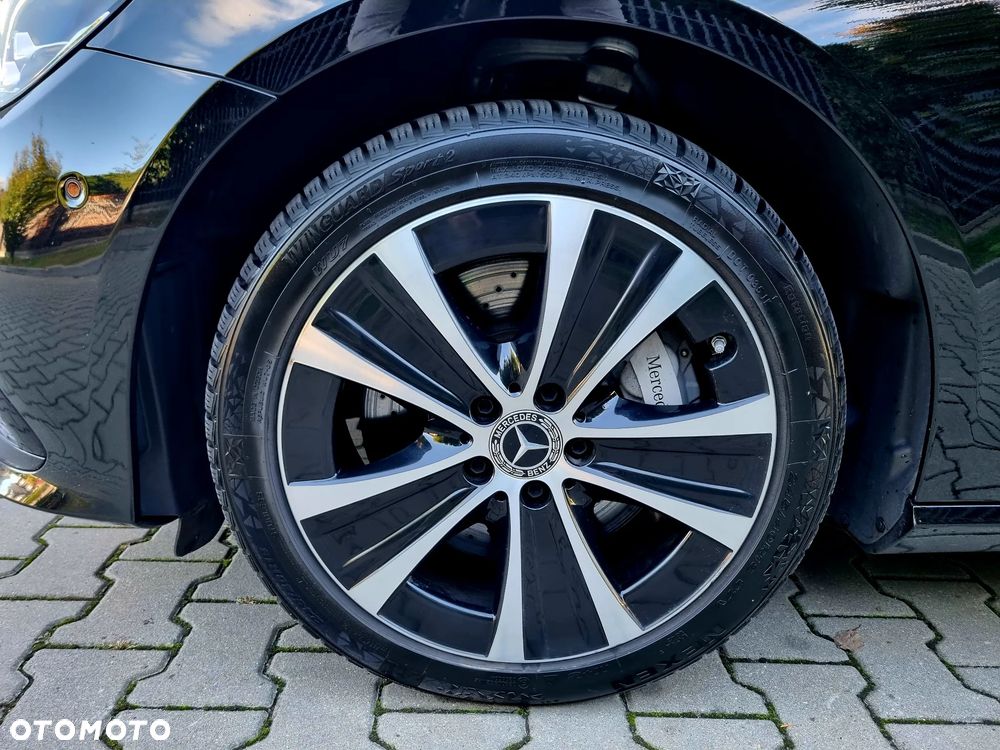 Mercedes-Benz Klasa E 300 de Avantgarde - 26