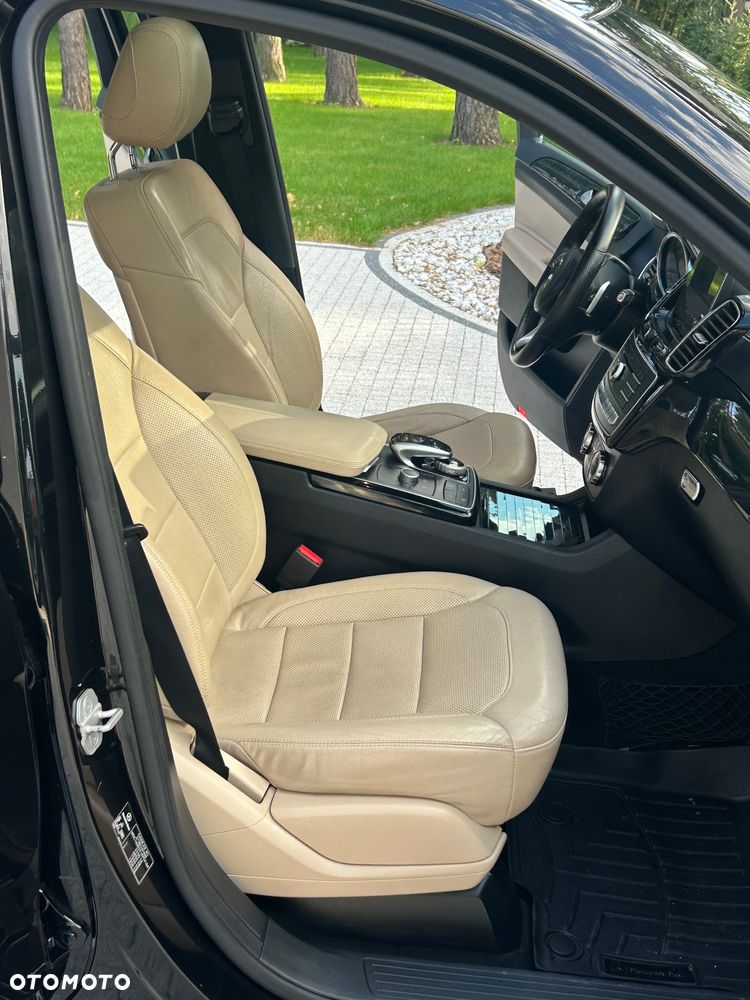 Mercedes-Benz GLS 350 d 4-Matic - 17