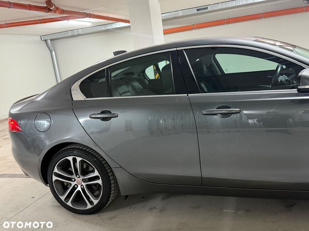 Jaguar XE 20d AWD Pure - 15