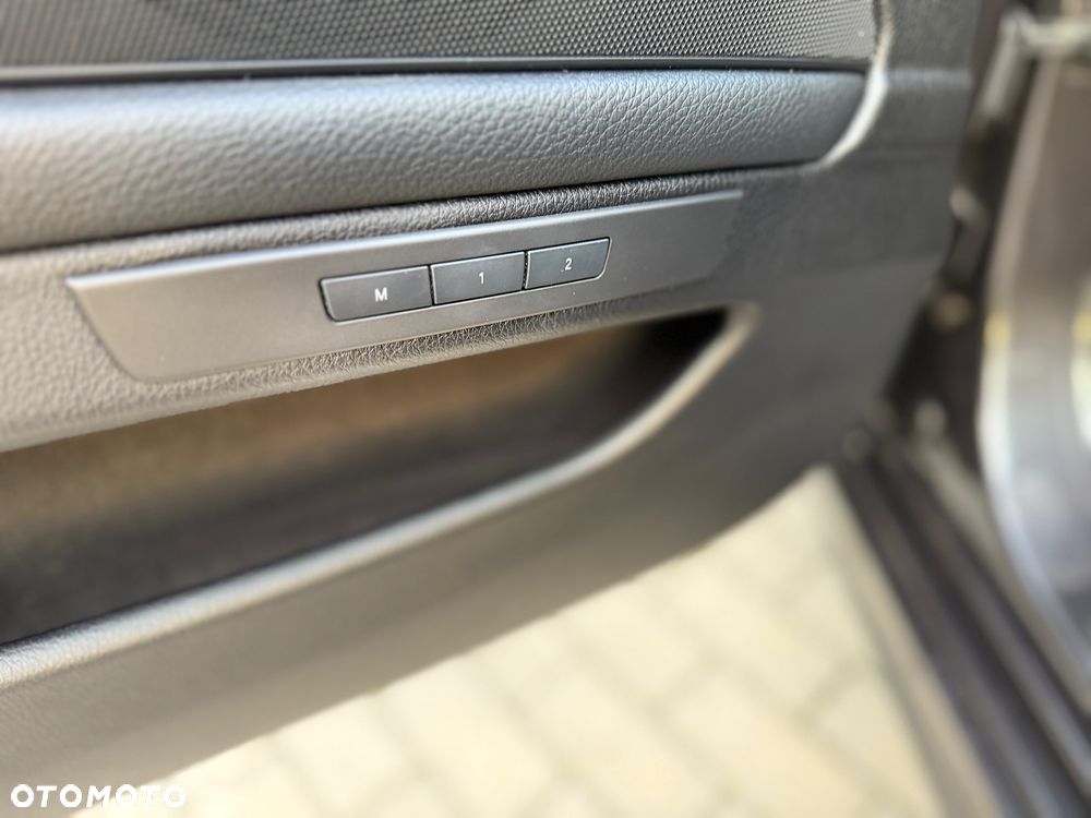 BMW Seria 5 535i Sport-Aut - 10