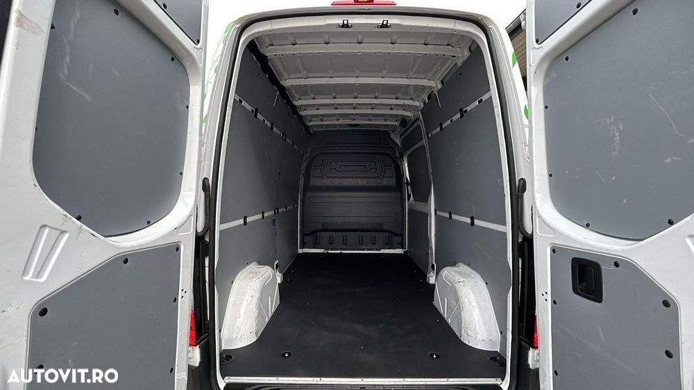 Mercedes-Benz eSprinter - 9