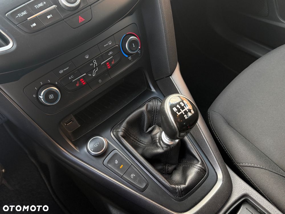 Ford Focus 1.0 EcoBoost Edition - 17