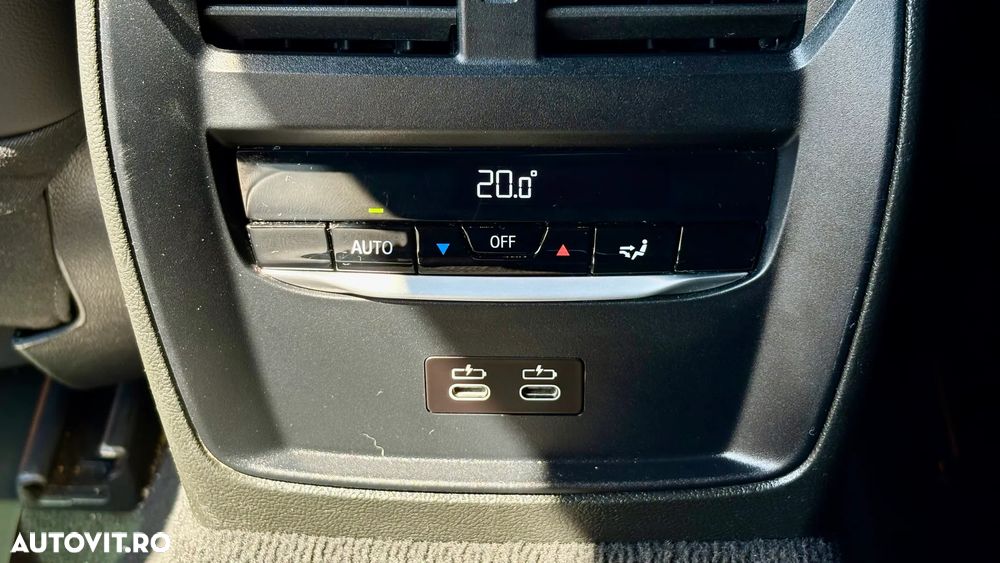 BMW Seria 3 318i Aut. M Sport - 35