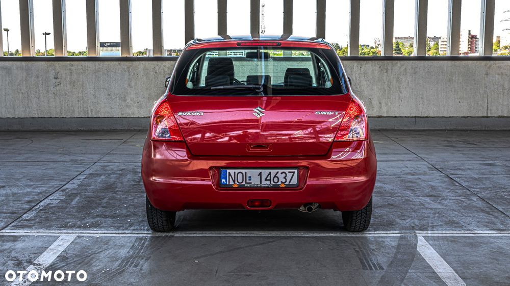 Suzuki Swift 1.3 Club - 2