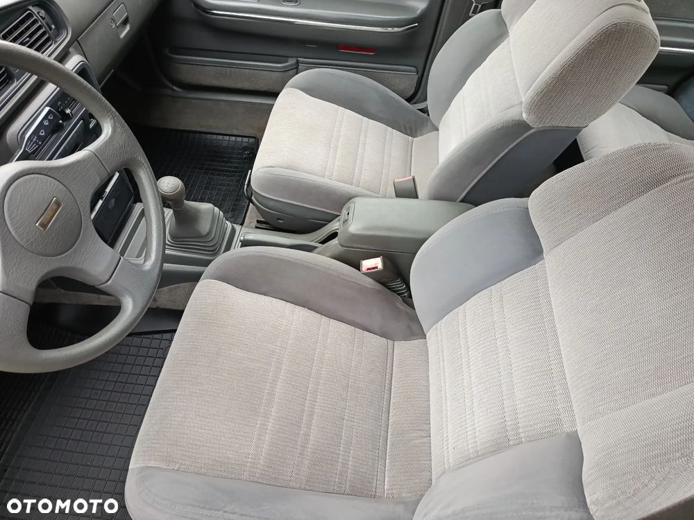 Mazda 626 2.0 GLX - 5