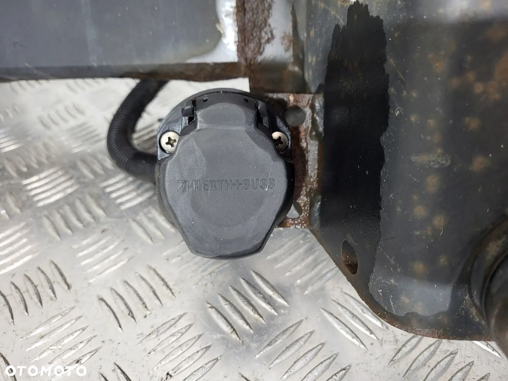 Toyota Hilux VII Hak Holowniczy Belka Kula - 7