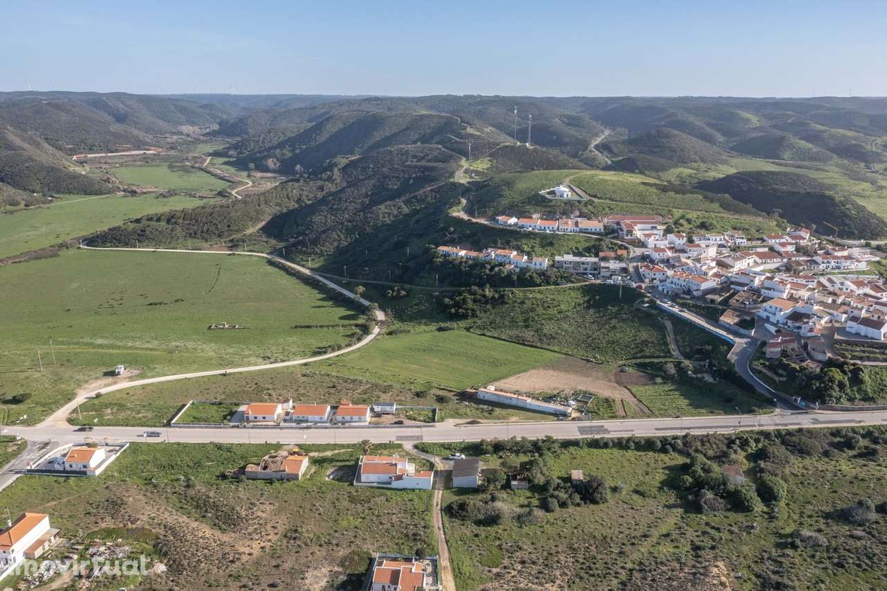 PROJETO ÚNICO PARA CENTRO DE SURF EM CARRAPATEIRA - ALJEZUR - Grande imagem: 4/5