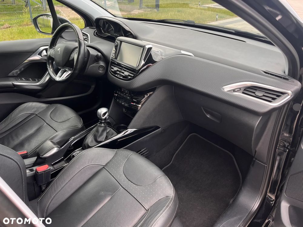 Peugeot 2008 PureTech 130 Stop&Start Allure - 22