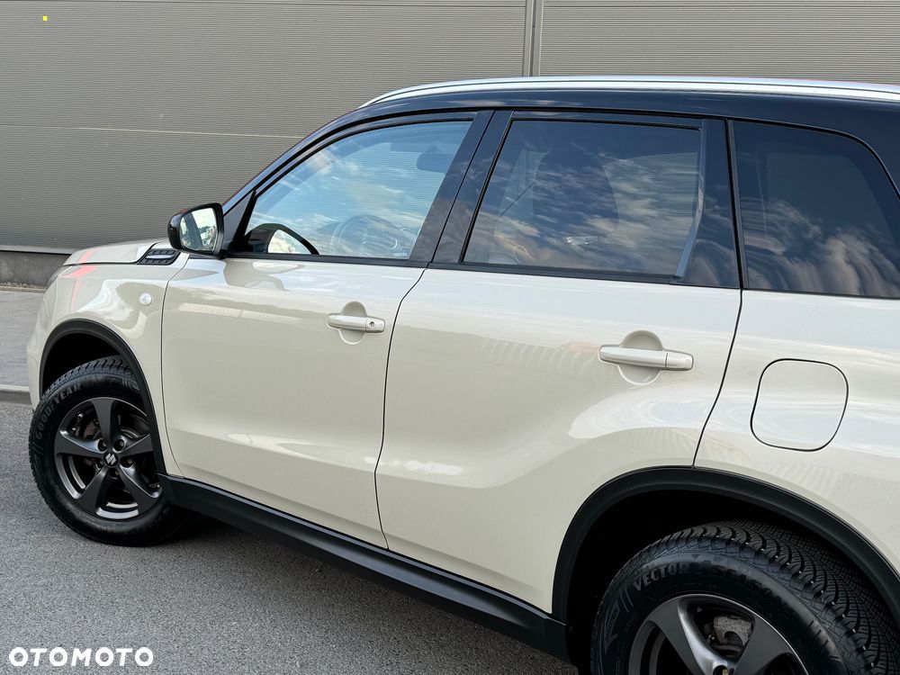 Suzuki Vitara 1.6 Premium 4WD - 12