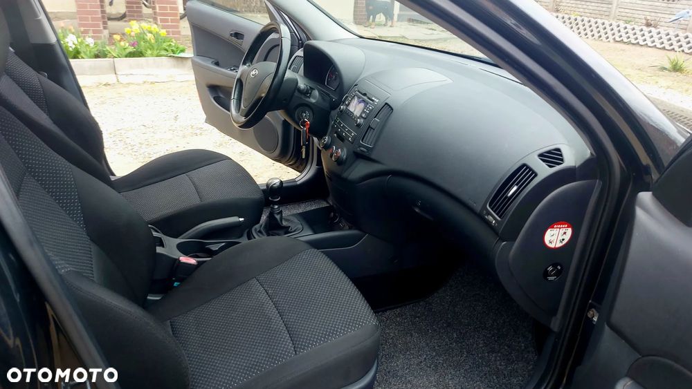 Hyundai i30 i30cw 1.4 FIFA WM Edition - 17