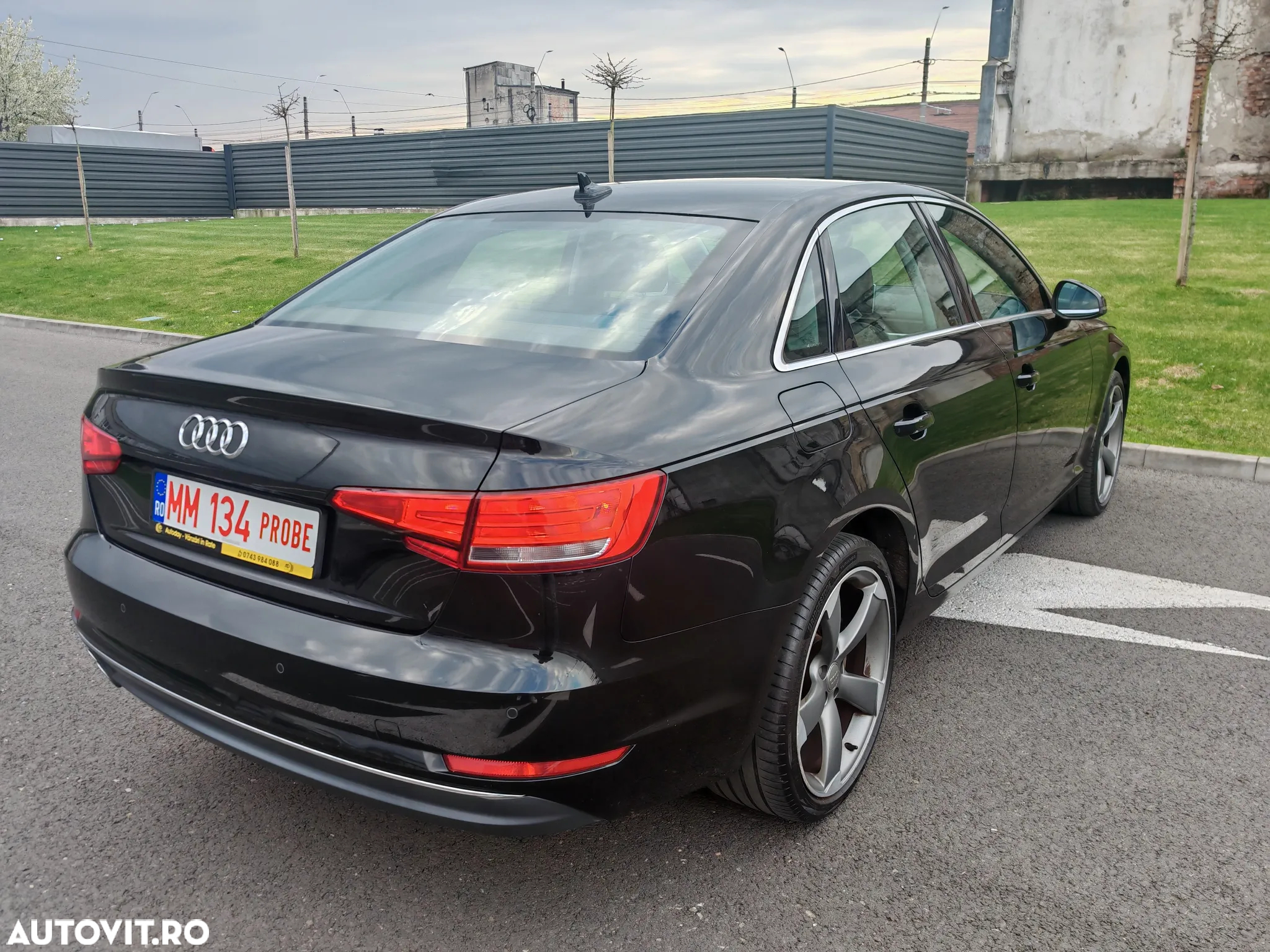 Audi A4 Avant 2.0 40 TDI quattro S tronic Advanced - 6