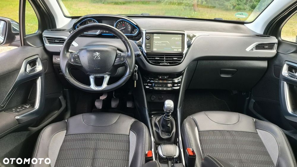 Peugeot 2008 1.6 e-HDi Allure S&S - 6