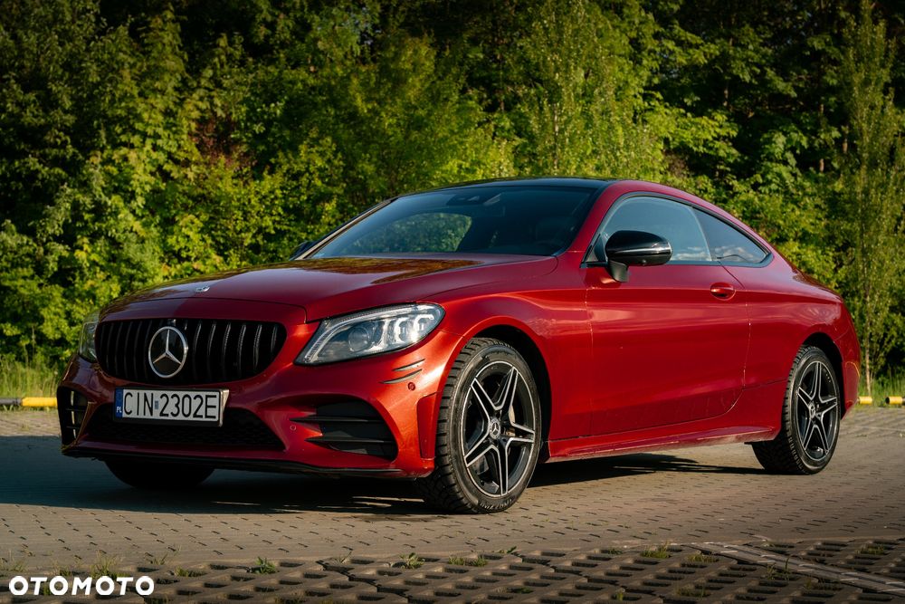 Mercedes-Benz Klasa C 300 d 4Matic 9G-TRONIC AMG Line - 2
