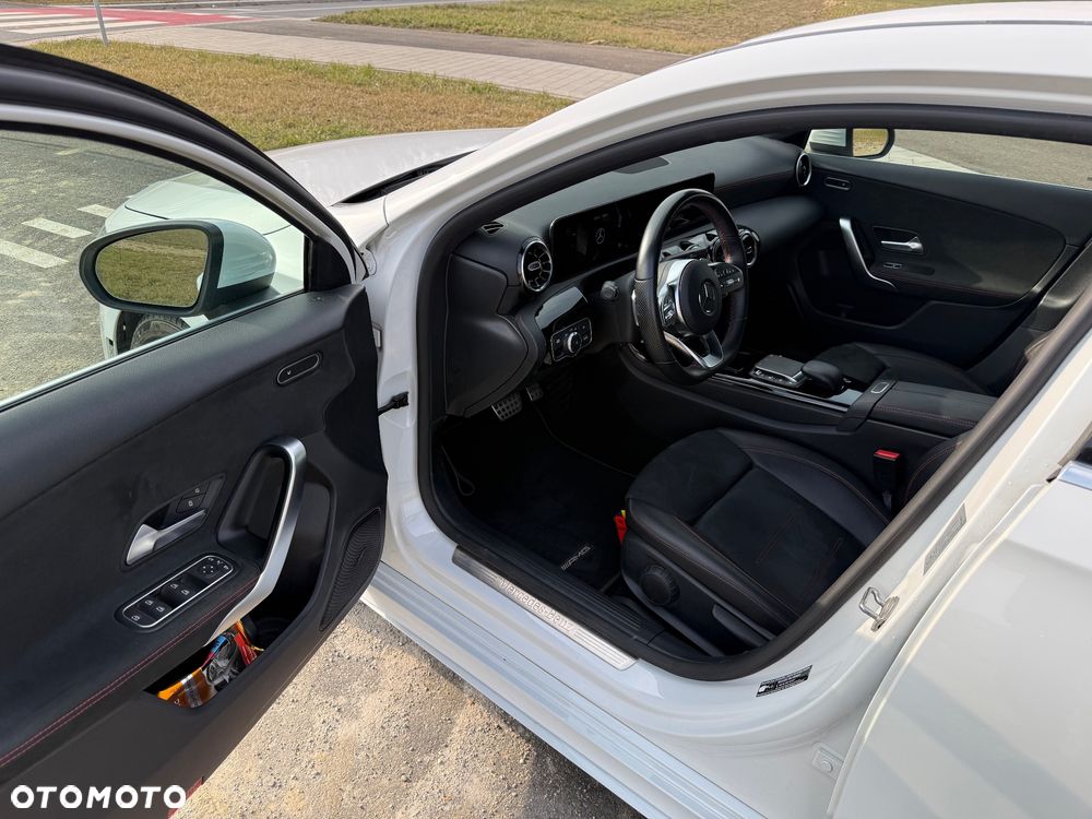 Mercedes-Benz Klasa A 180 AMG Line 7G-DCT - 10