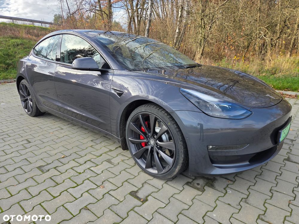 Tesla Model 3 - 13
