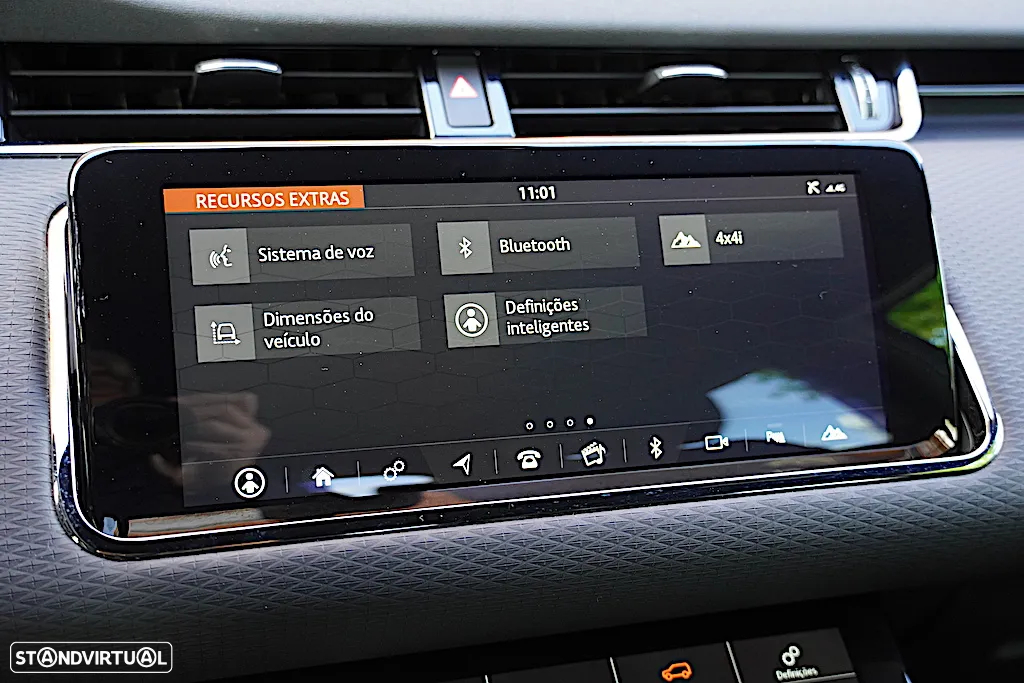 Land Rover Range Rover Evoque 2.0 D180 AWD R-Dynamic S Auto - 33