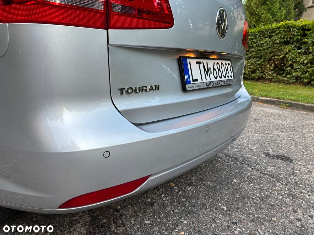 Volkswagen Touran - 22