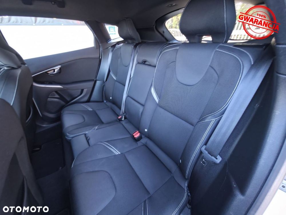 Volvo V40 T2 Inscription - 20