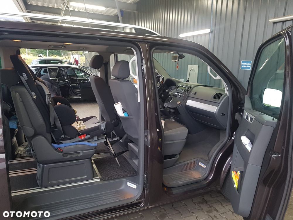 Volkswagen Multivan - 8