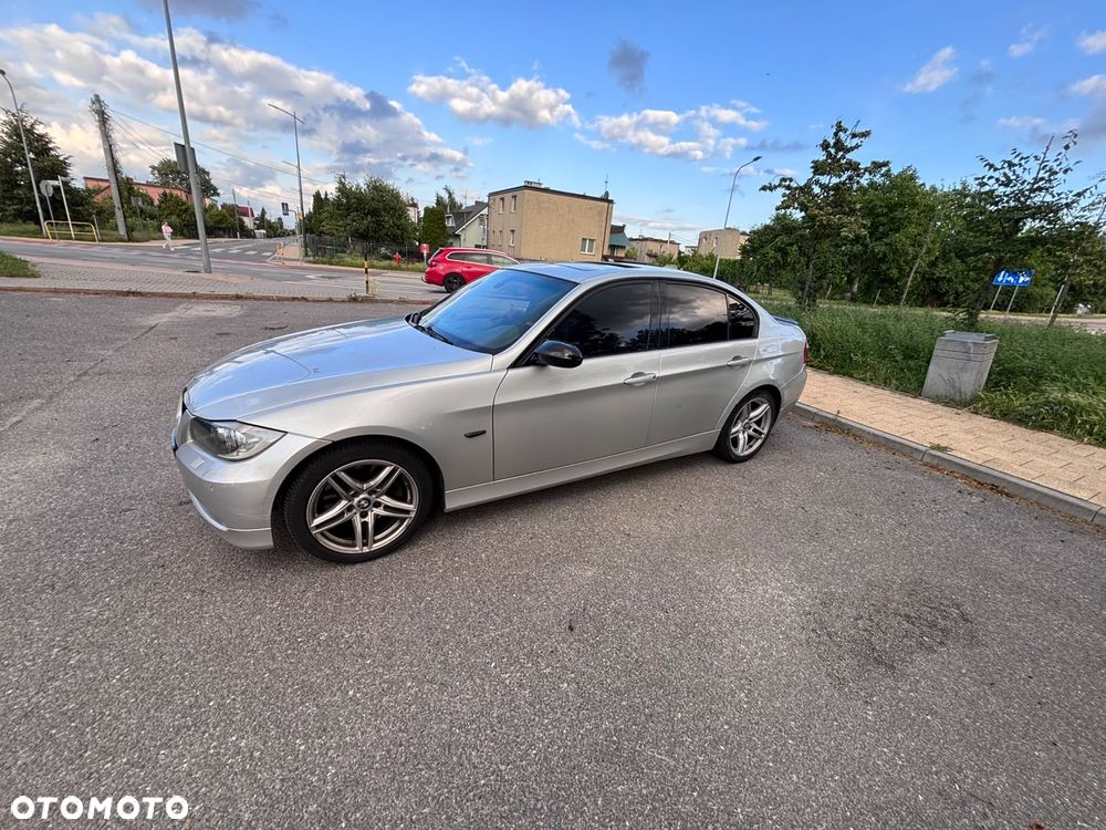 BMW Seria 3 330i - 4