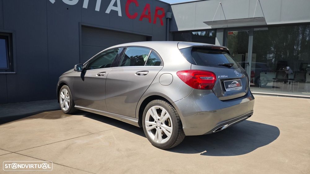 Mercedes-Benz A 180 d Urban - 4