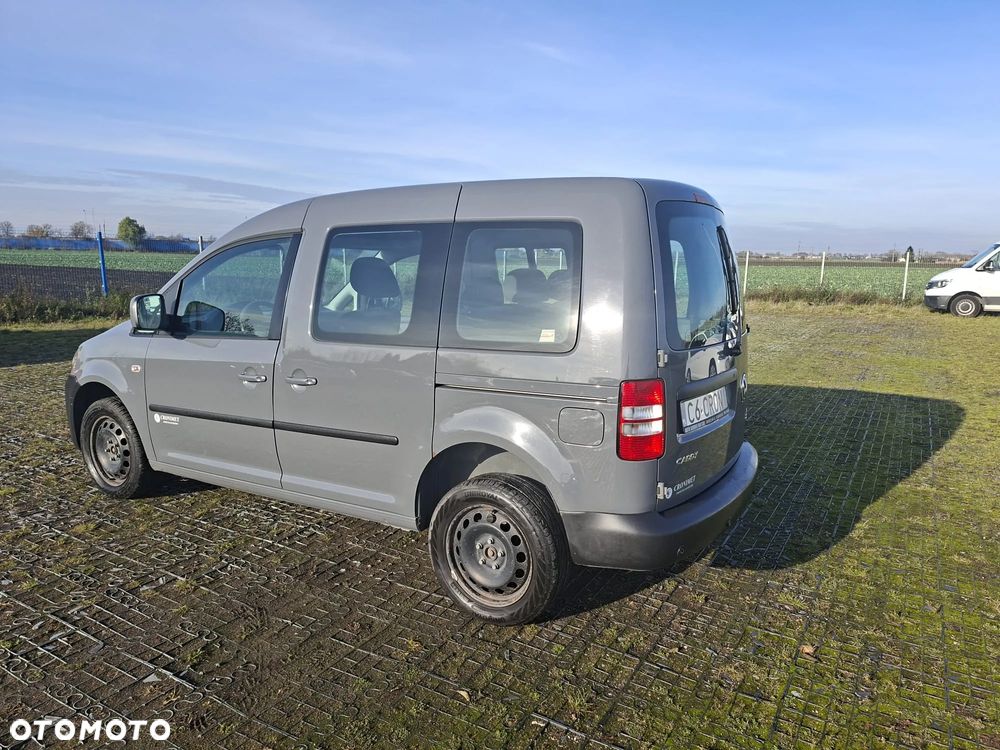 Volkswagen Caddy 2.0 TDI Trendline 4Motion DSG - 6