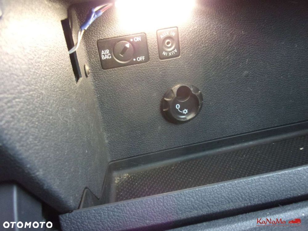 Volkswagen Caddy - 27