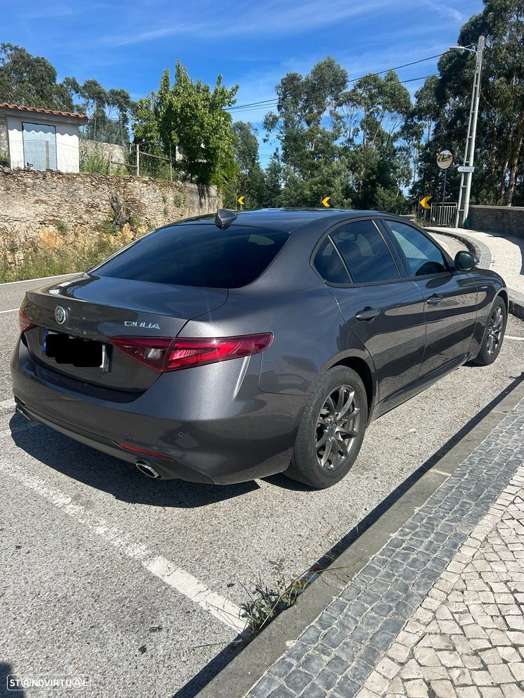 Alfa Romeo Giulia 2.2 D Super AT8 - 10