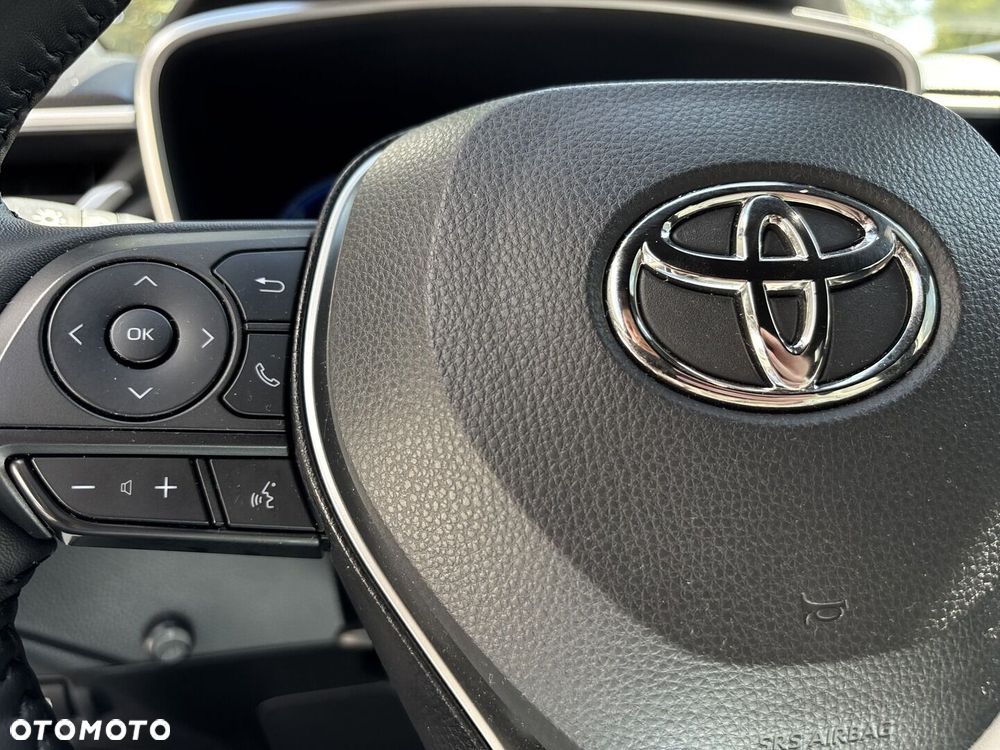 Toyota Corolla Cross - 25