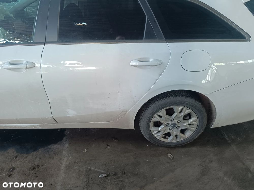 Kia Ceed 1.5 T-GDI DCT7 OPF Vision - 23