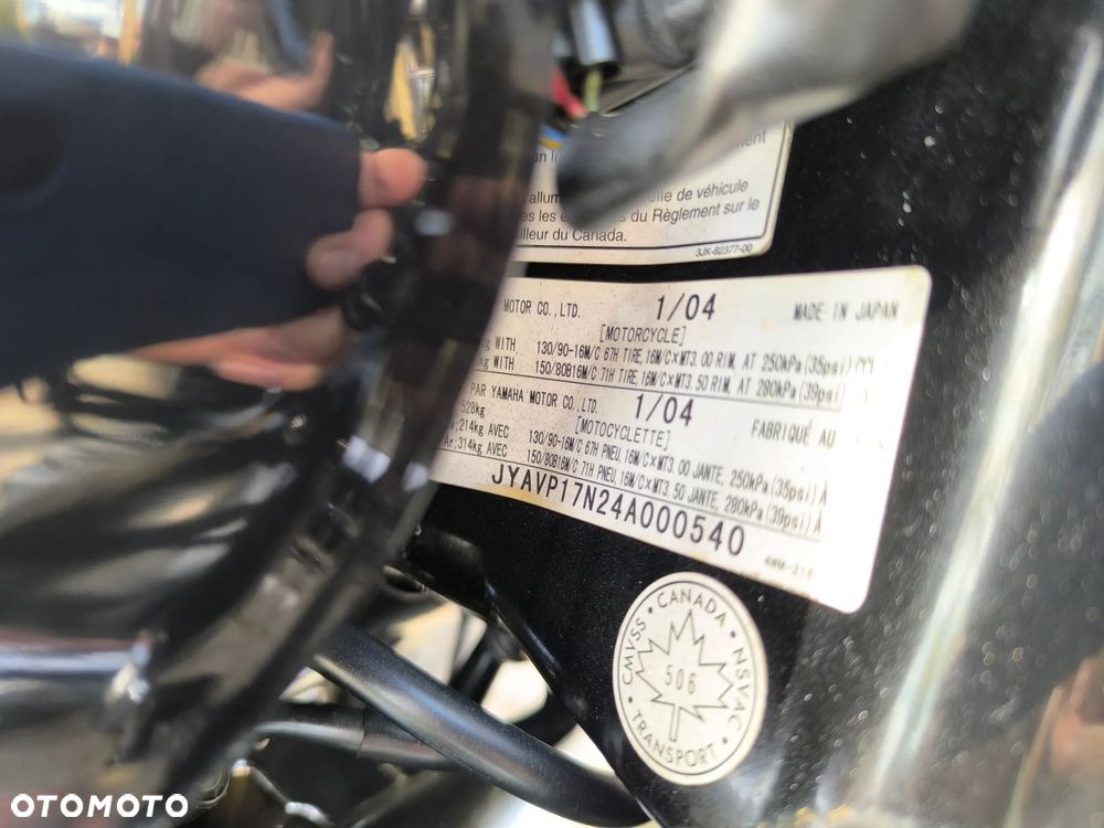 Yamaha Road Star - 8